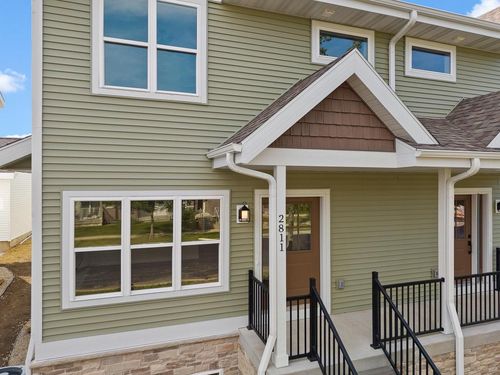 2811 Crinkle Root Dr, Fitchburg, WI, 53711 | Card Image