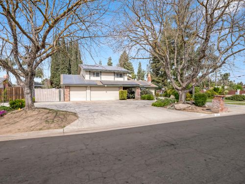5197 E Hamilton Ave, Fresno, CA, 93727-5922 | Card Image