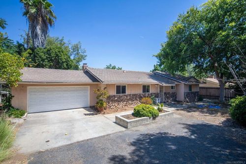 9103 Paradise Park Dr, Lakeside, CA, 92040-3615 | Card Image