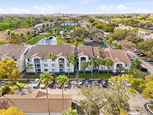 apt-303-2600 S University Dr, Davie, FL, 33328-1466 | Card Image