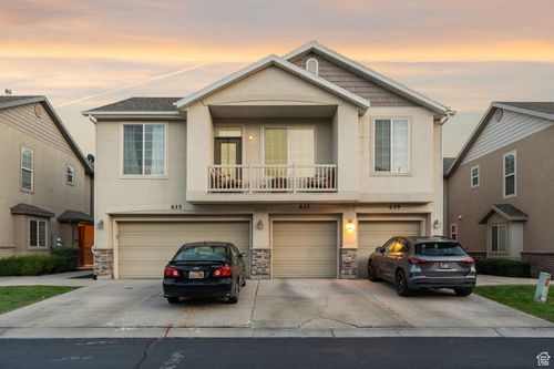 627 Canterbury Ln, North Salt Lake, UT, 84054-6092 | Card Image
