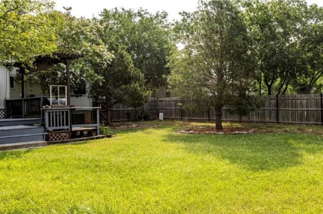 809 N 6th St, House other with 4 bedrooms, 2 bathrooms and 2 parking in Ballinger TX | Image 19