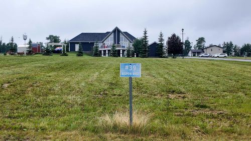 39 Aspen Rise, Bentley, AB, T0C0J0 | Card Image