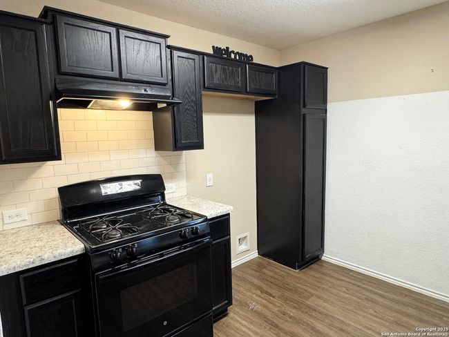 5015 Everett Loop, House other with 3 bedrooms, 2 bathrooms and null parking in Converse TX | Image 5