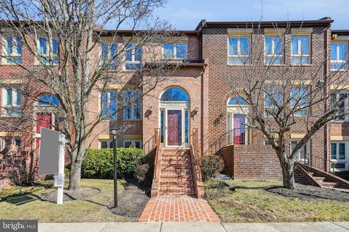 10127 Turnberry Pl, OAKTON, VA, 22124-2850 | Card Image