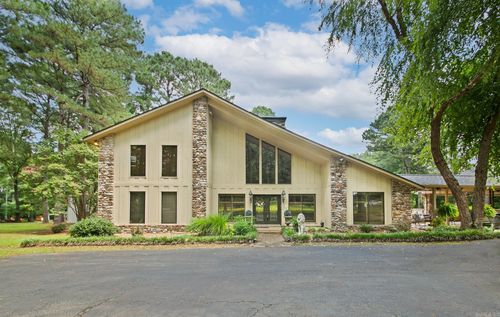 572 Cherrywood Dr, Cabot, AR, 72023-8910 | Card Image