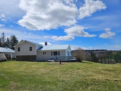 727 W Main Street, House other with 3 bedrooms, 1 bathrooms and null parking in Concord VT | Image 3