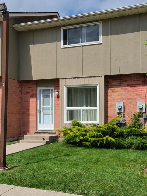 4-392 Springbank Ave, Woodstock, ON, N4T1L5 | Card Image