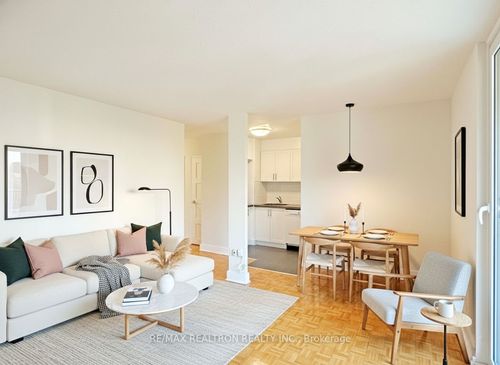 401-485 Huron St, Toronto, ON, M5R2R5 | Card Image