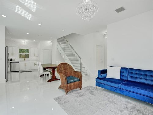 833 Sw 17th Street, Fort Lauderdale, FL, 33315 | Card Image