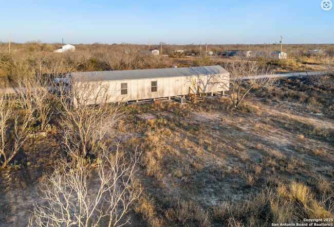 915 I Ave, House other with 3 bedrooms, 2 bathrooms and null parking in Christine TX | Image 11