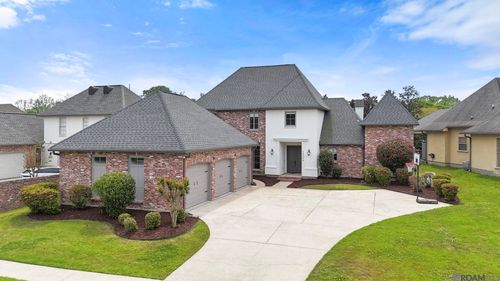 18205 Fountain Hill Blvd, Prairieville, LA, 70769-3057 | Card Image