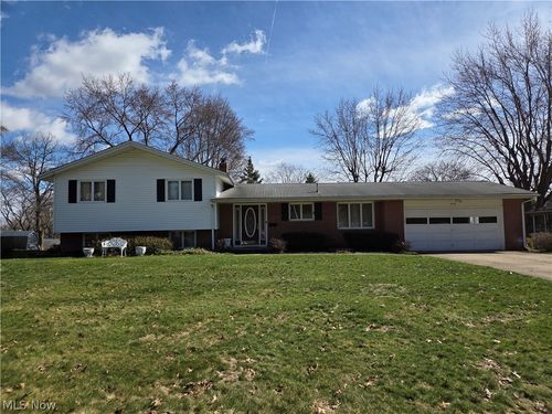 800 Weber Ave Ne, North Canton, OH, 44720-2150 | Card Image