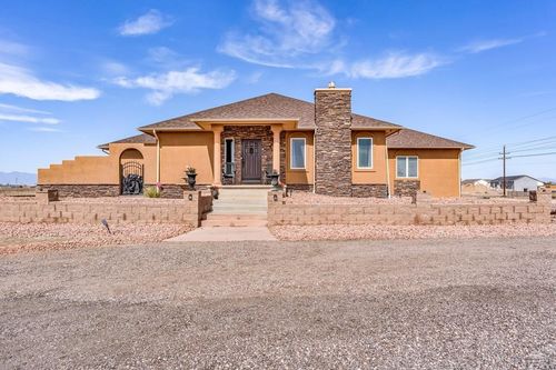 925 S Camino Santiago Dr, Pueblo West, CO, 81007-7065 | Card Image