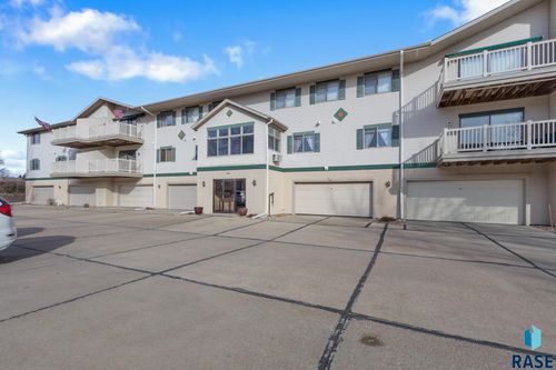 208-3710 E Peony Pl Place, Sioux Falls, SD, 57103 | Card Image