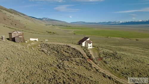 2040 Pahsimeroi Road, May, ID, 83253 | Card Image