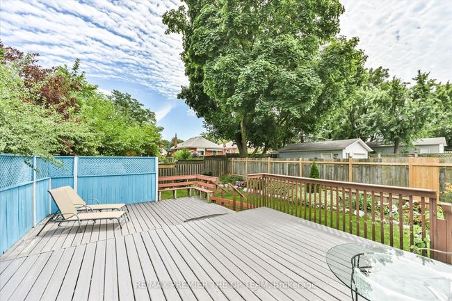 273 E 13 Th St, House other with 5 bedrooms, 3 bathrooms and 5 parking in Hamilton ON | Image 37