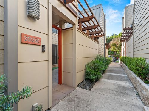 unit-e-3935 Buena Vista St, Dallas, TX, 75204-7834 | Card Image