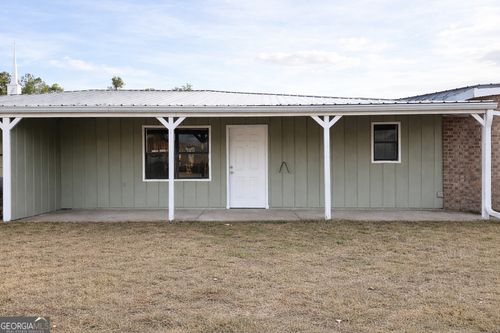 7 Railroad St, Adrian, GA, 31002-4700 | Card Image