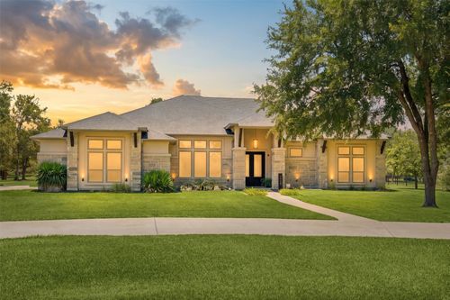 3008 Rolling Meadow Dr, Salado, TX, 76571-8226 | Card Image