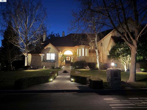 3146 Blackhawk Meadow Dr, Danville, CA, 94506-5801 | Card Image