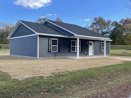 110 Water St, Big Sandy, TN, 38221-3680 | Card Image