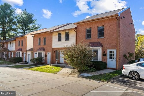 111 Warren Rd, COCKEYSVILLE, MD, 21030-2429 | Card Image