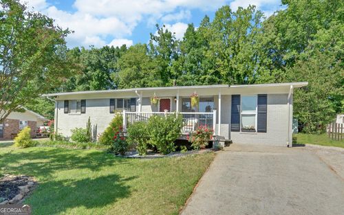 102 Cherry St, Toccoa, GA, 30577-6184 | Card Image