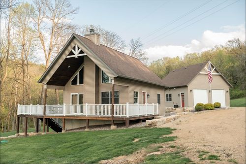 5829 S Pleasant Hill Rd, ELIZABETH, IL, 61028-9489 | Card Image