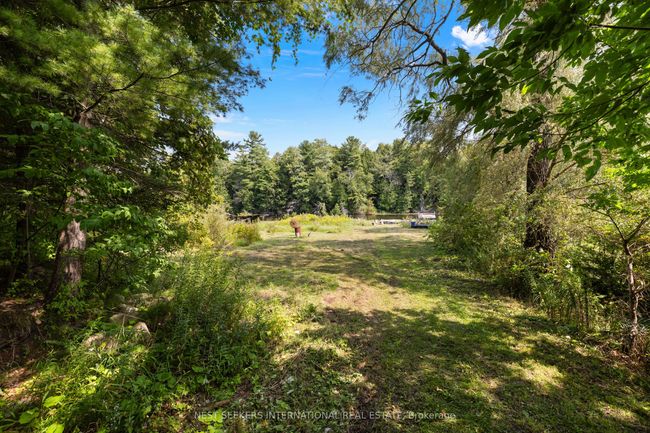 87 Sibbald Cres, House other with 2 bedrooms, 1 bathrooms and 2 parking in Sutton West ON | Image 8