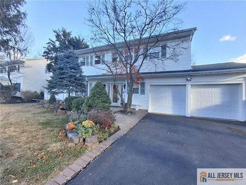 5 Elaine Ct, Old Bridge, NJ, 08857-1311 | Card Image