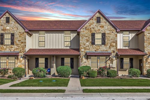 3328 Lieutenant Ave, College Station, TX, 77845-6174 | Card Image