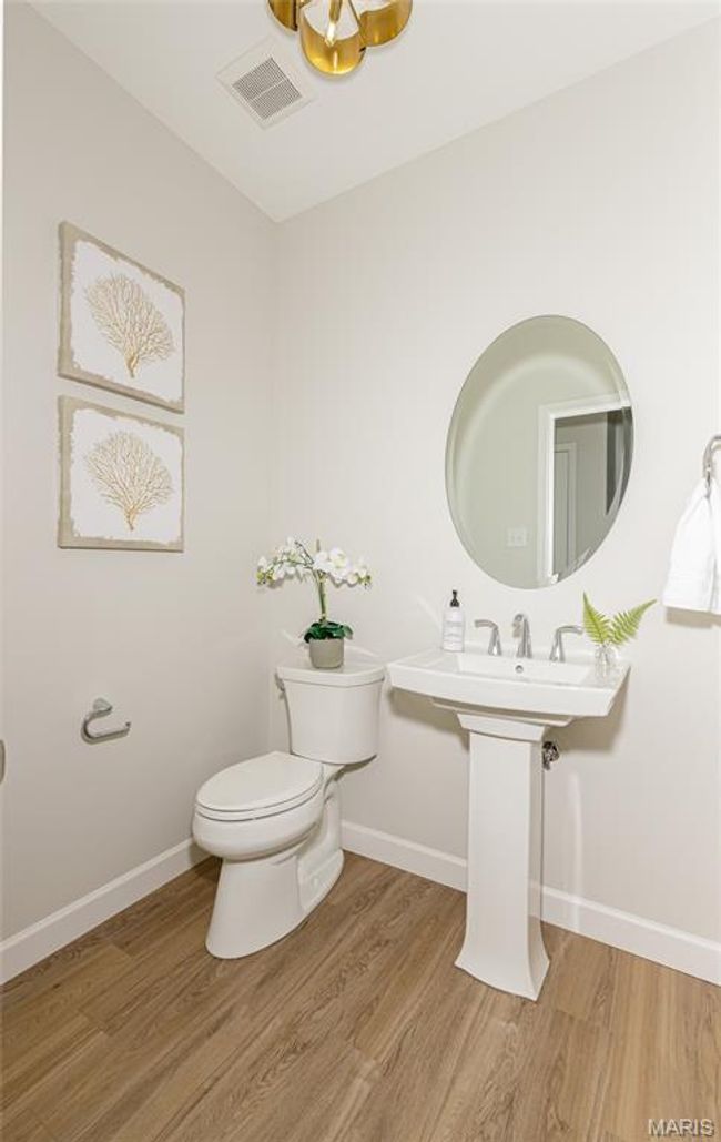 Photo representation of similar home. Some features shown may be optional. | Image 17