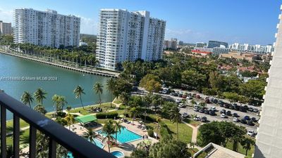 1404 - 18151 Ne 31st Ct, Condo with 2 bedrooms, 2 bathrooms and null parking in Aventura FL | Image 2