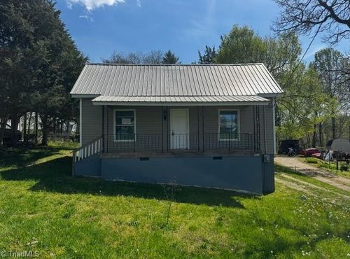 203 Watt St, Cooleemee, NC, 27014-0256 | Card Image