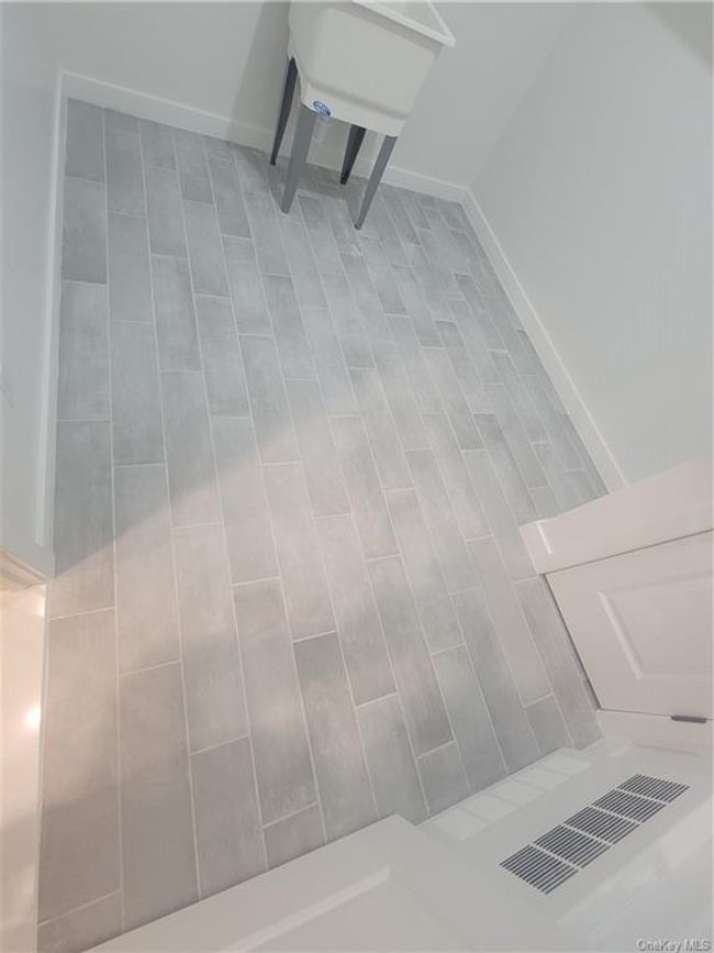 213 179 Maple Avenue, For Sale in Ramapo Zoocasa