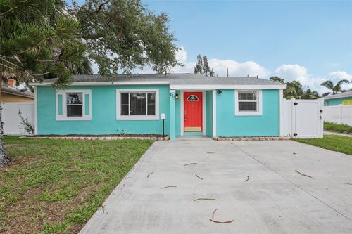 115 41st Ave Ne, ST PETERSBURG, FL, 33703-5823 | Card Image
