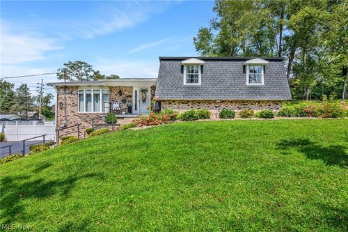 100 Chips Ln, Follansbee, WV, 26037-1902 | Card Image