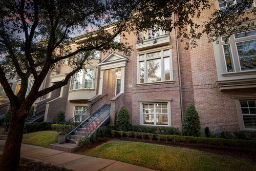 6 History Row, The Woodlands, TX, 77380-3092 | Card Image