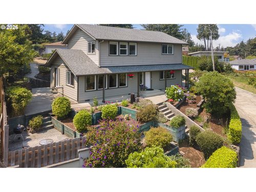 1389 Bayview St, North Bend, OR, 97459-3661 | Card Image