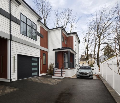 34-34 Lincoln St, Needham, MA, 02492-2924 | Card Image