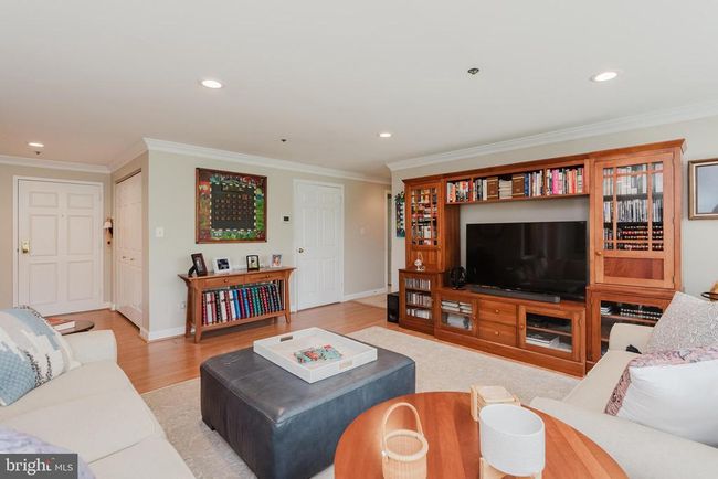 APT-601 - 1 Southerly Ct, Condo with 2 bedrooms, 2 bathrooms and null parking in TOWSON MD | Image 6