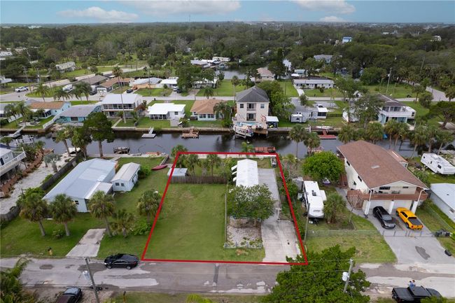 7022 Fair Ln, House other with 2 bedrooms, 2 bathrooms and null parking in HUDSON FL | Image 15
