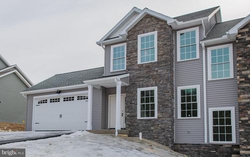 51 Wisteria Ln, WILLIAMSPORT, PA, 17701-4188 | Card Image