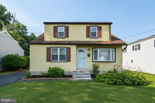 480 Nemoral St, WARMINSTER, PA, 18974-4631 | Card Image