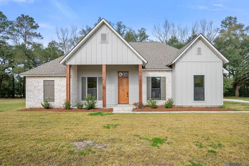 7233 Riverbank Dr, Denham Springs, LA, 70706-1991 | Card Image