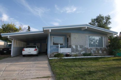 1710 15 Ave N, Lethbridge, AB, T1H1W6 | Card Image