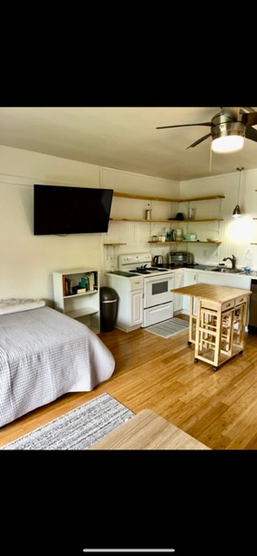 4224-400 Hualani St, HILO, HI, 96720-4378 | Card Image