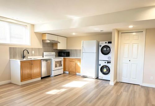 10872 166 St, Surrey, BC, V4N5E2 | Card Image