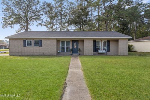 2201 University Street, Gautier, MS, 39553 | Card Image